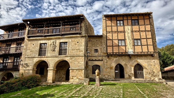 El Ayuntamiento de Santillana del Mar presenta su Plan Estratégico de Sostenibilidad Turística en Destino