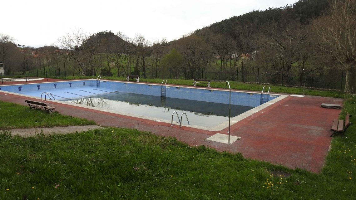 El Ayuntamiento de Riotuerto ejecutará en los próximos días diversas obras de mejora en la piscina municipal