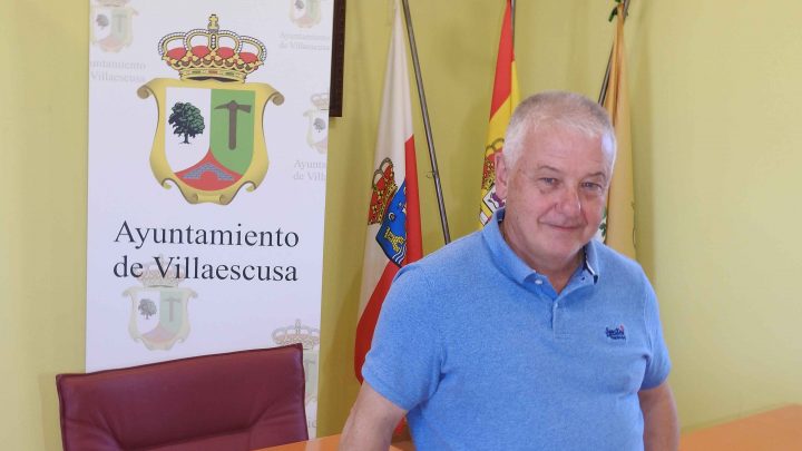 Constantino Fernández Carral, alcalde de Villaescusa y candidato a la reelección: «Se han destinado 10 millones de euros en esta legislatura a inversiones reales»