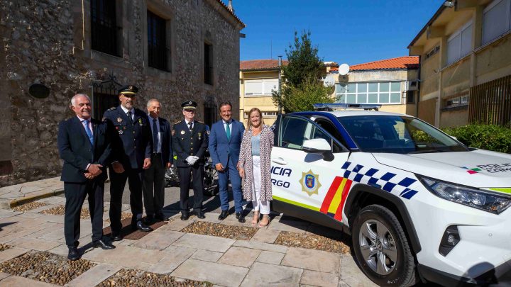 Camargo renueva el parque móvil de la policía local con apoyo de la Consejería de Presidencia y Seguridad