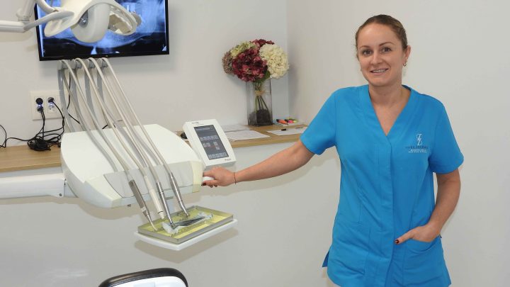 Inés Iglesias Cartié, gerente de Clínica Dental Inés Iglesias: «En nuestra clínica colocamos una dentadura completa sobre implantes en un día, sin apenas secuelas ni dolor